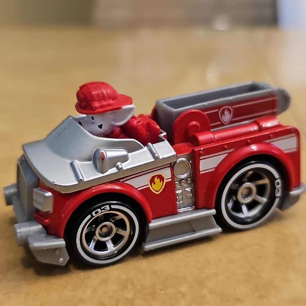 Takara Tomy Paw Patrol Diecast Vehicle Marshall Fire Truck Figure Toy